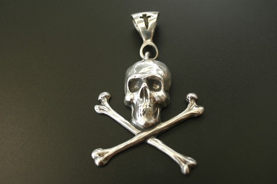 Pirate-Necklace-HiOctaneJewelry