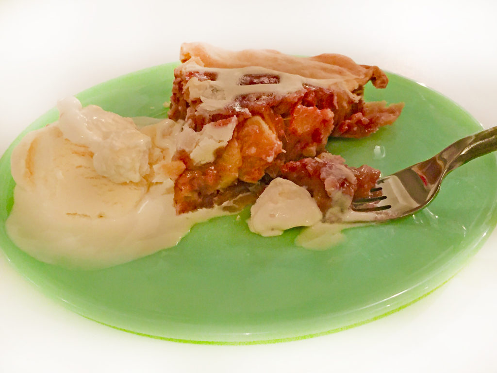 strawberry-rhubarb-pie-recipe-aliciahanson2-copy